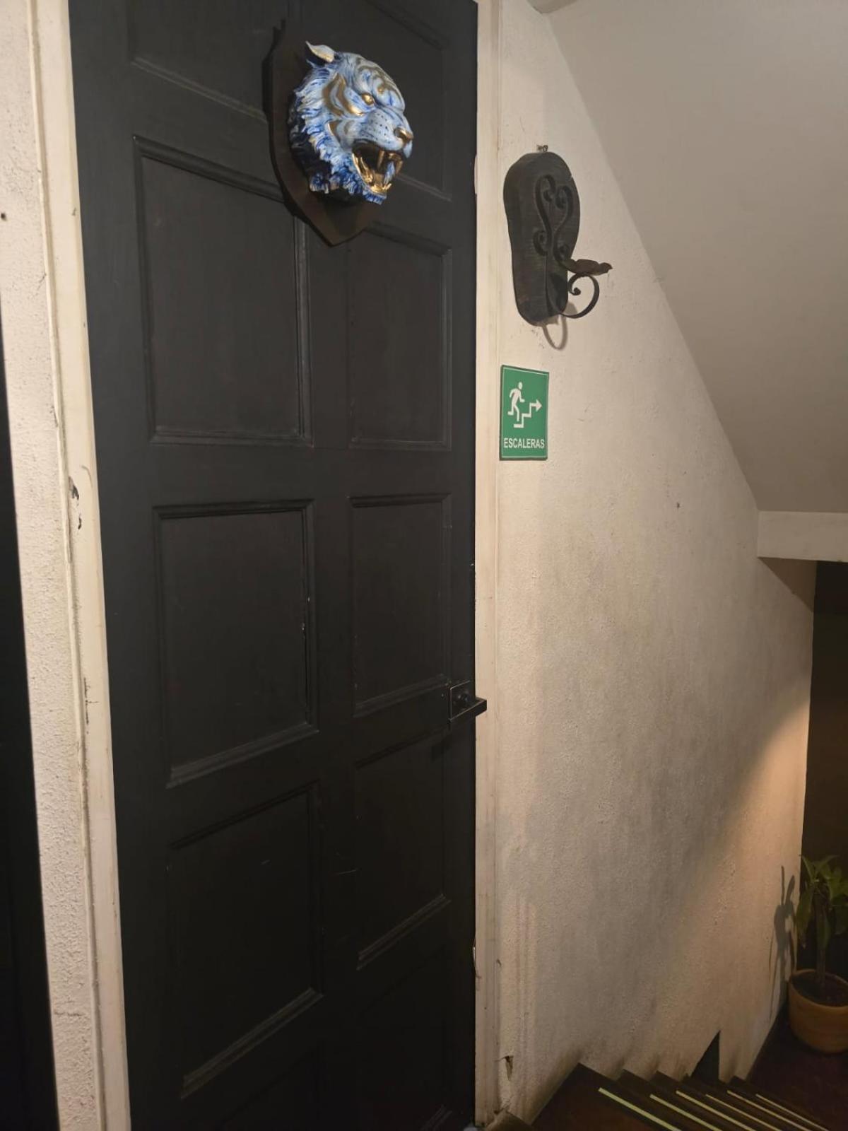 Portelli Hostal Zona G- Para Extranjeros Bogotá Kültér fotó